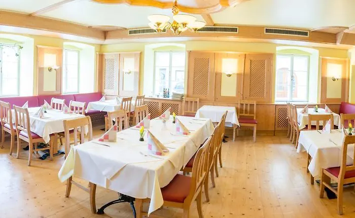 Hotel Zur Post Obernberg am Inn